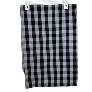 Cynthia Rowley Black and Gray Buffalo Checked Table Runner 21 x 86